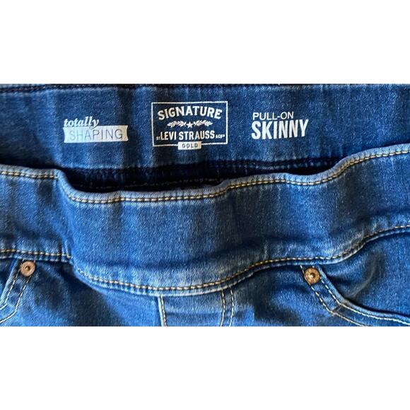 Levi Strauss Totally Shapping Slimming Jeans Women’s 14 32 X 32 Pull On Skinny - Picture 2 of 8